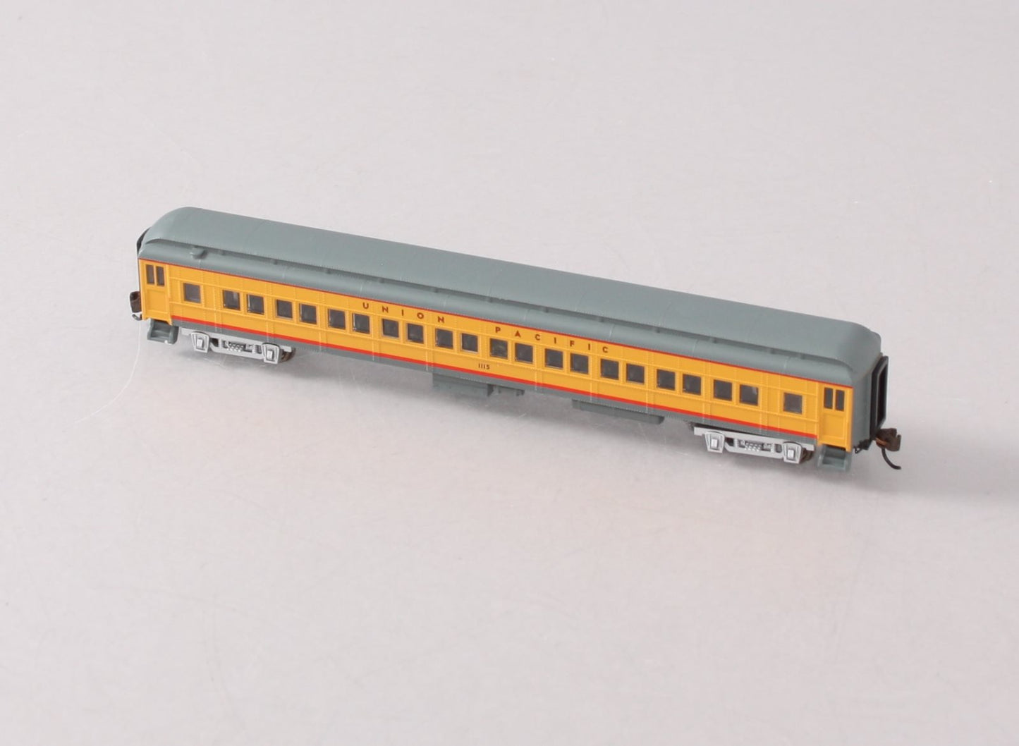 Bachmann 13755 N Union Pacific 72' Heavyweight Coach with Lighted Interior