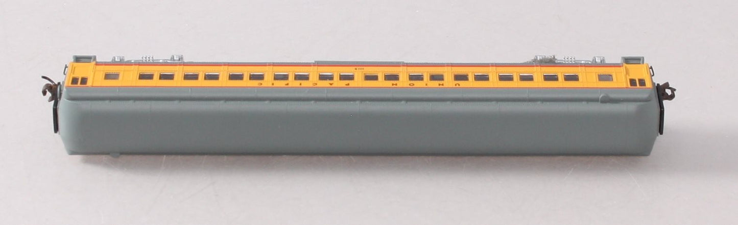 Bachmann 13755 N Union Pacific 72' Heavyweight Coach with Lighted Interior