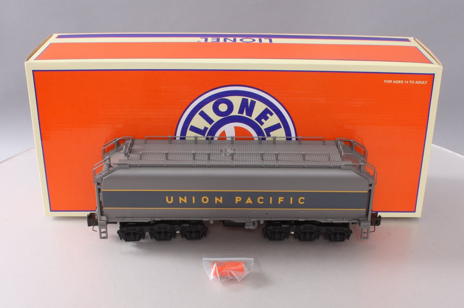 Lionel 6-11227 O Gauge Union Pacifc Legacy Water Tender