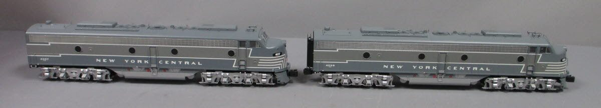 Lionel 6-84088 O LEGACY New York Central AA E8 Diesel Locomotive Set #4036/4037