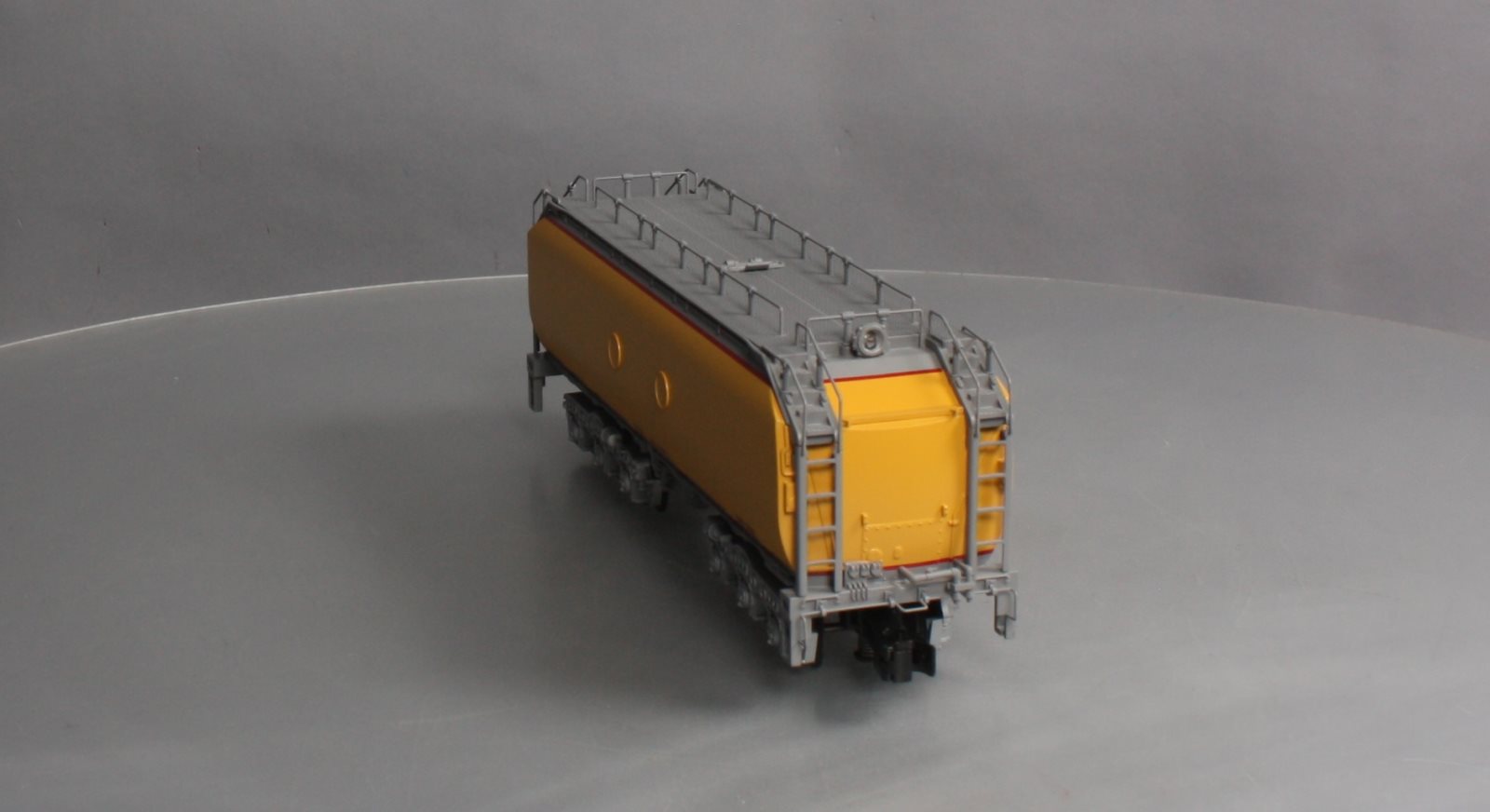 Lionel 1931314 O VISIONLINE Union Pacific Auxiliary Water Tender UP #809 w/Flags