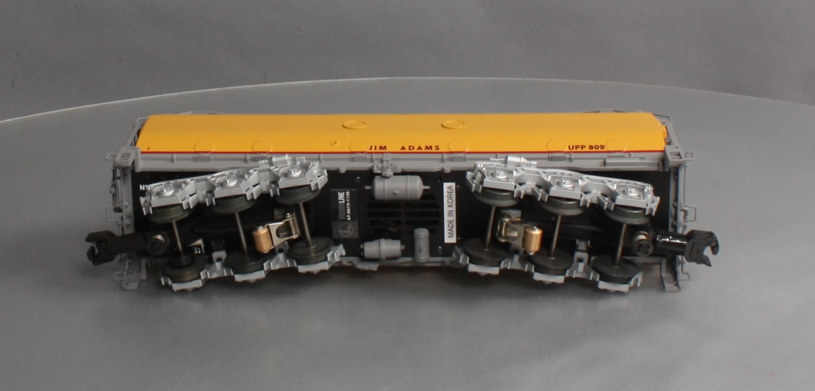 Lionel 1931314 O VISIONLINE Union Pacific Auxiliary Water Tender UP #809 w/Flags