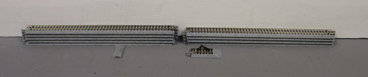 Kato 106-083 N Santa Fe Super Chief Passenger Cars with Unitrack (Set of 8)