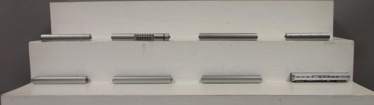 Kato 106-083 N Santa Fe Super Chief Passenger Cars with Unitrack (Set of 8)