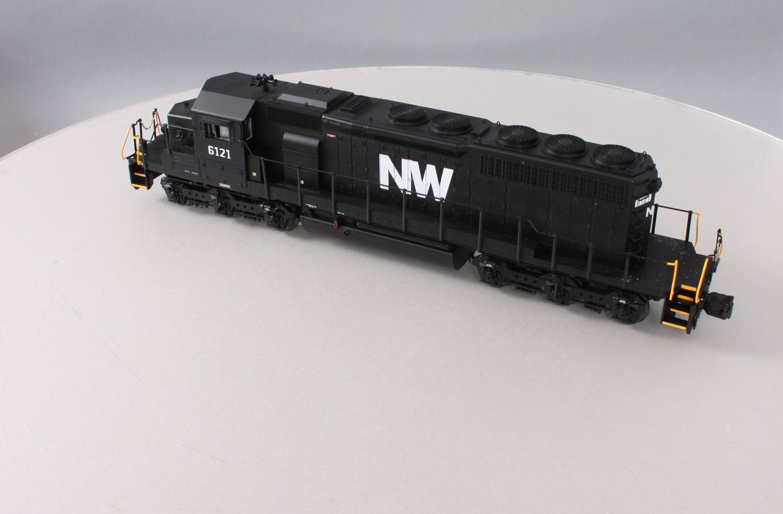 Lionel 6-34776 Norfolk & Western Legacy Scale SD40-2 Diesel Locomotive #6121