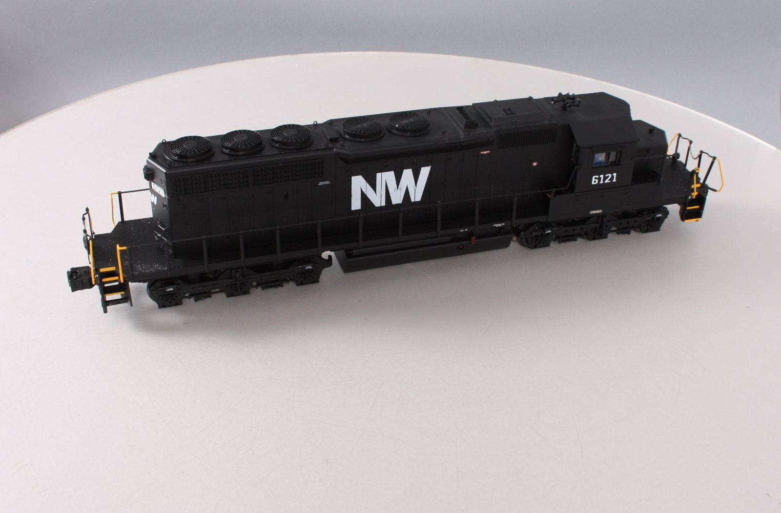 Lionel 6-34776 Norfolk & Western Legacy Scale SD40-2 Diesel Locomotive #6121