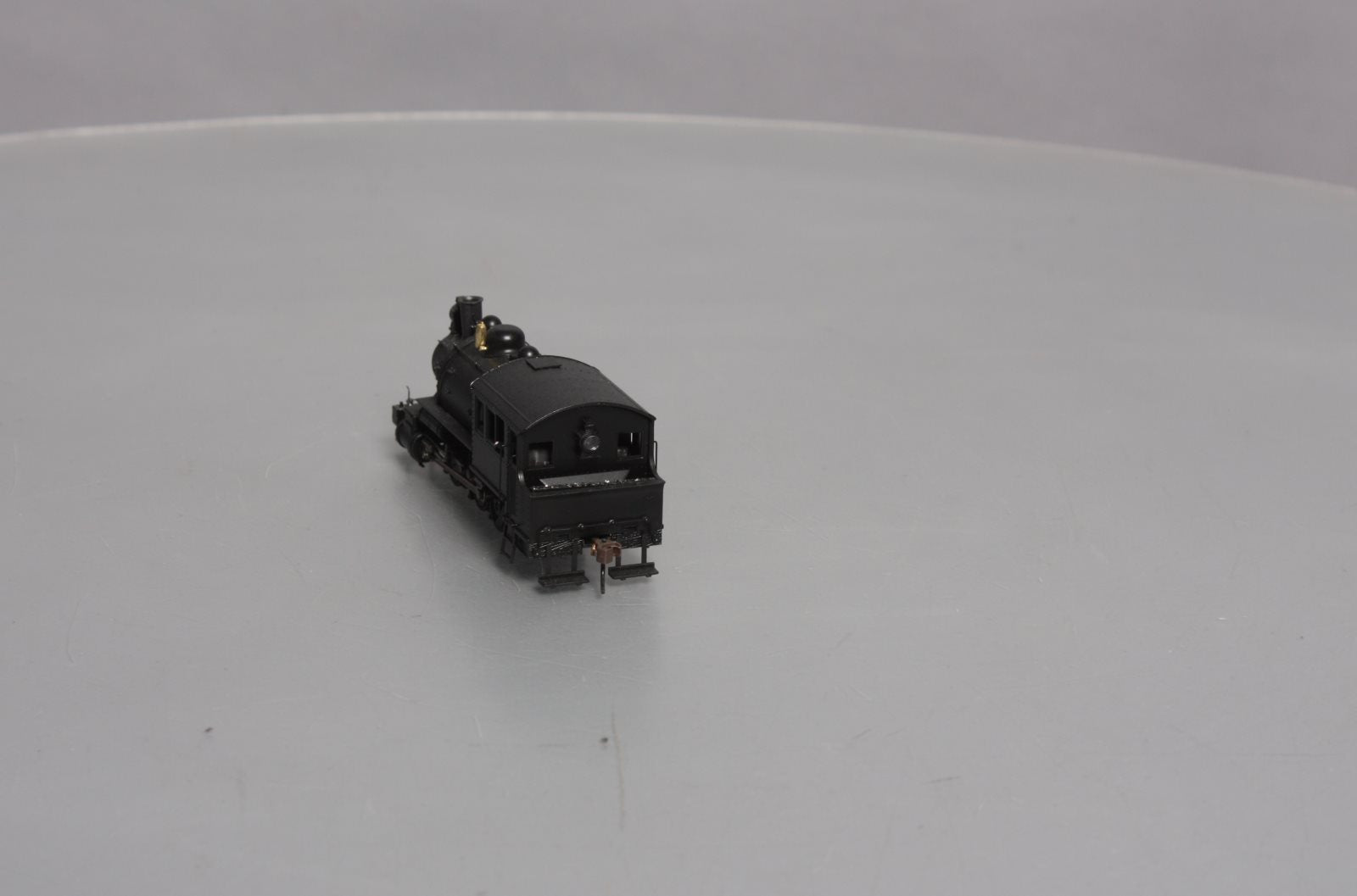 Bachmann 81811 HO Scale Undecorated 0-6-0 Saddle Tank Steam Locomotive