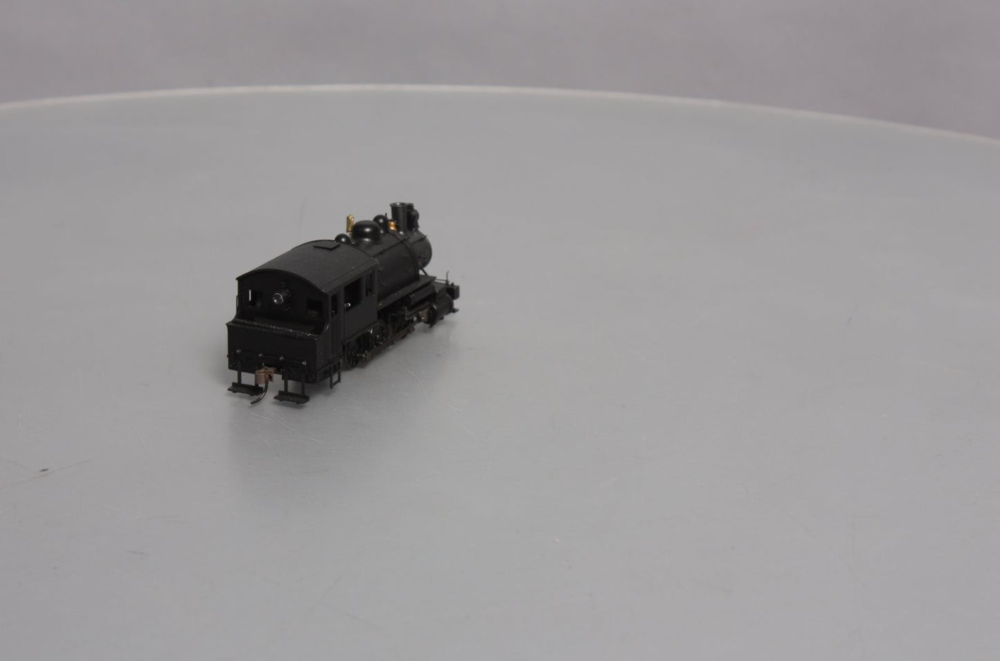 Bachmann 81811 HO Scale Undecorated 0-6-0 Saddle Tank Steam Locomotive