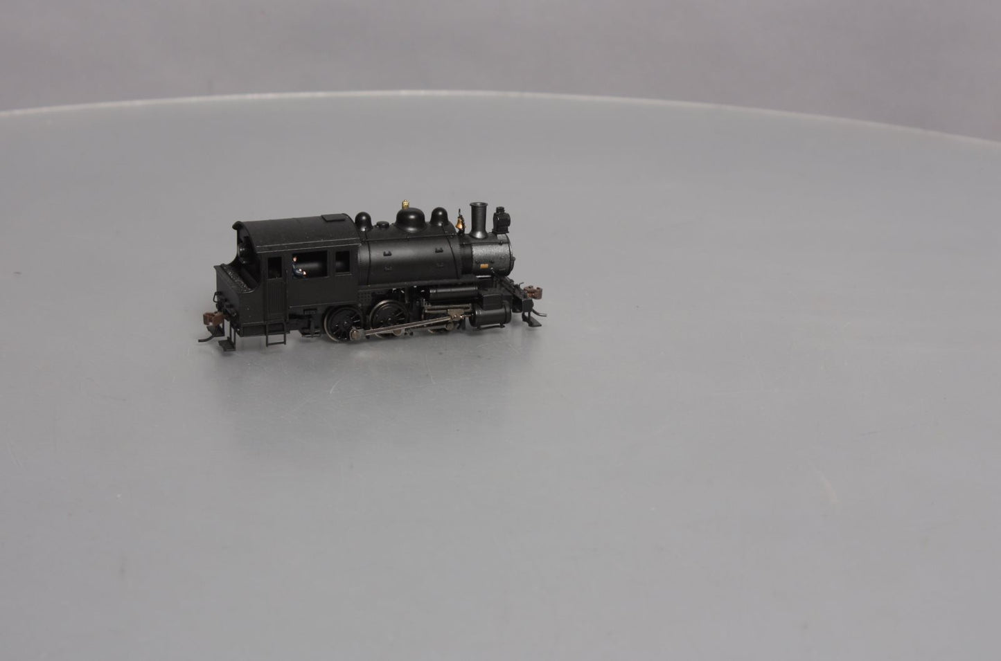 Bachmann 81811 HO Scale Undecorated 0-6-0 Saddle Tank Steam Locomotive