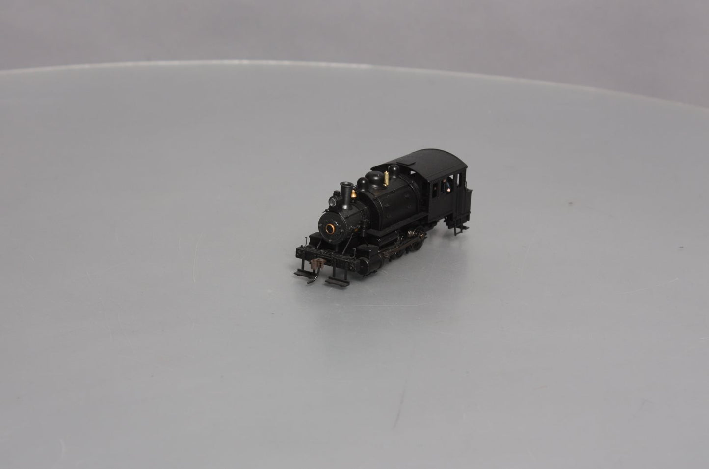 Bachmann 81811 HO Scale Undecorated 0-6-0 Saddle Tank Steam Locomotive
