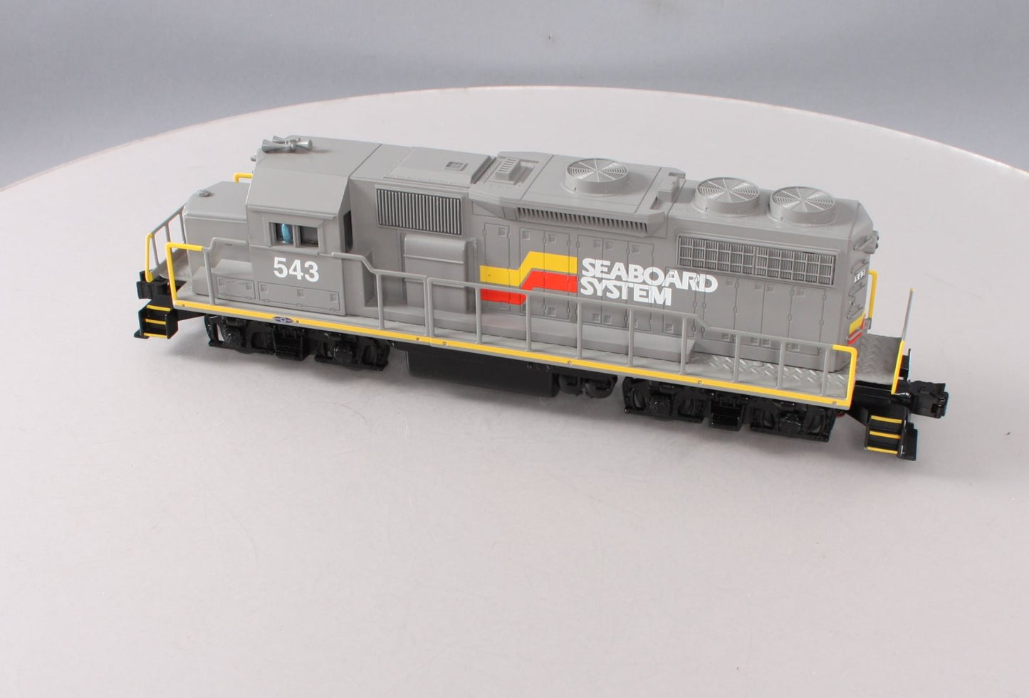 Lionel 6-84940 Seaboard System LionChief Plus GP38 Diesel Locomotive #543