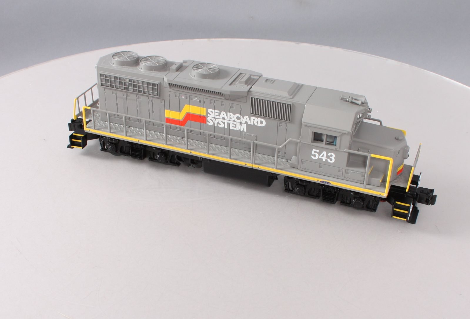 Lionel 6-84940 Seaboard System LionChief Plus GP38 Diesel Locomotive #543