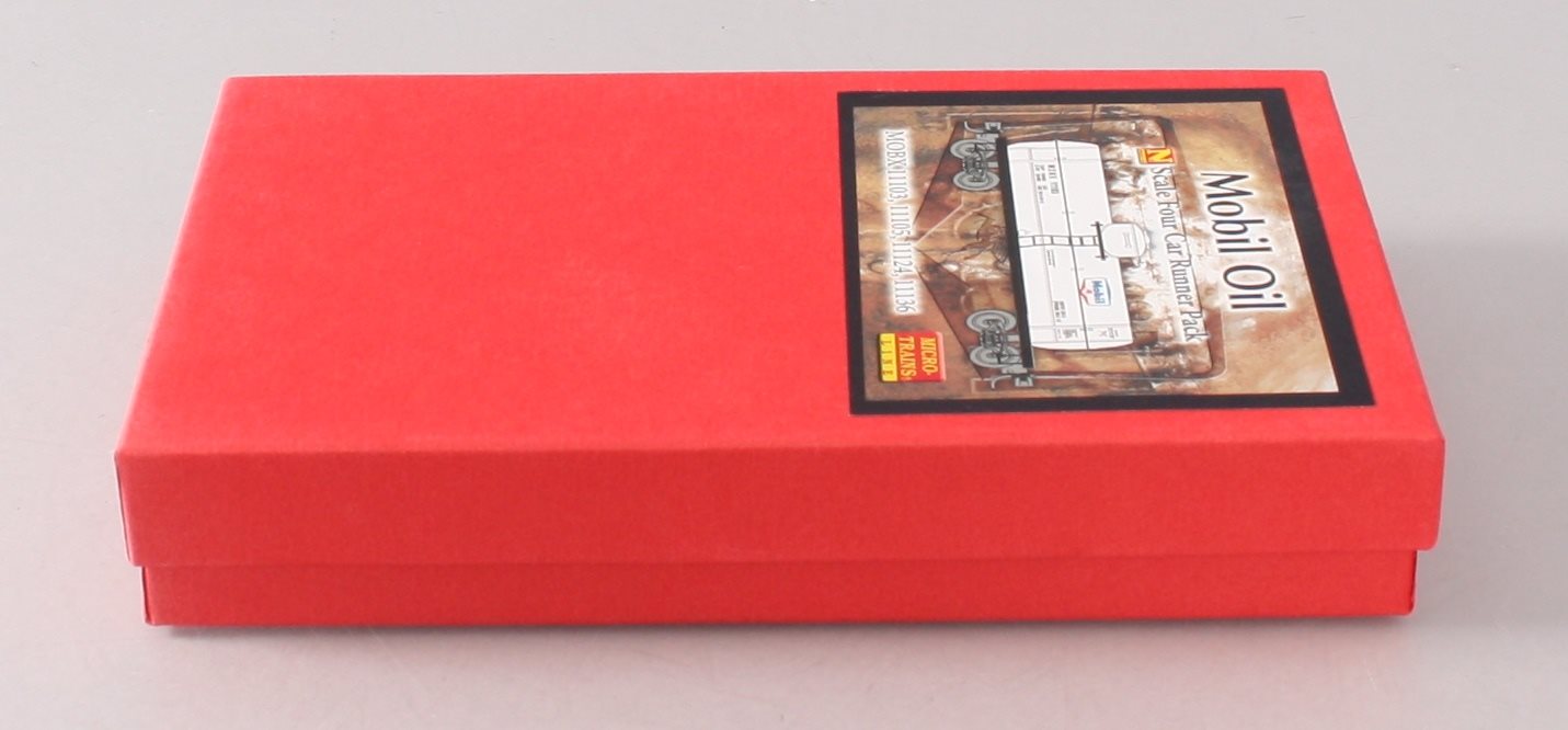 Micro-Trains 99300046 N Mobil Oil 39' Single Dome Tank Car (Set of 4)