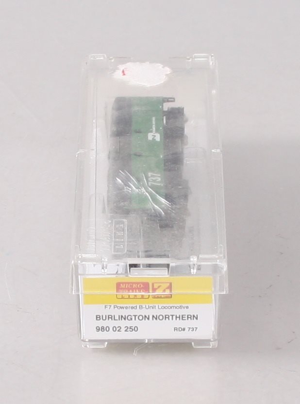 MicroTrains 98002250 Z Burlington Northern EMD F7B #737 (Standard DC)