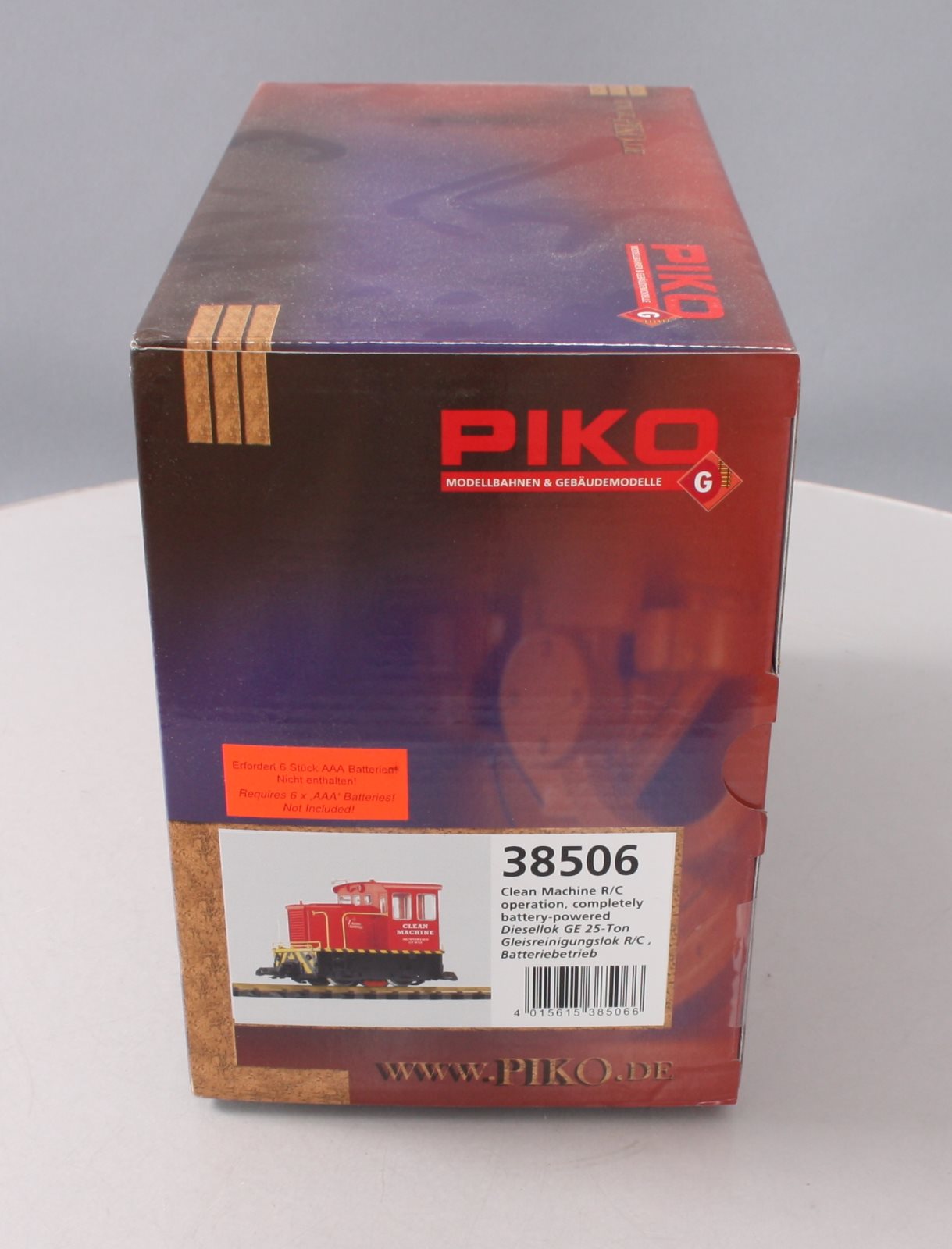 Piko 38506 G Scale Clean Machine R/C GE 25-Ton Track Cleaning Locomoti ...