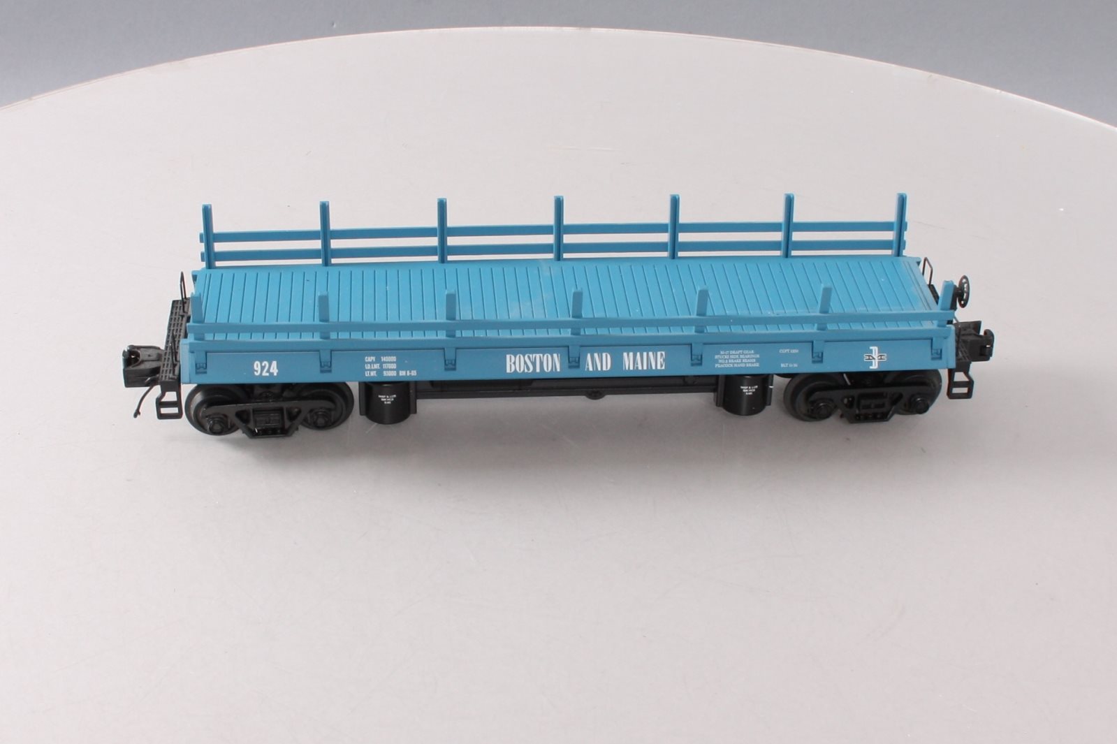 MTH 20-98720 O Gauge Boston & Maine Operating Log Car #924