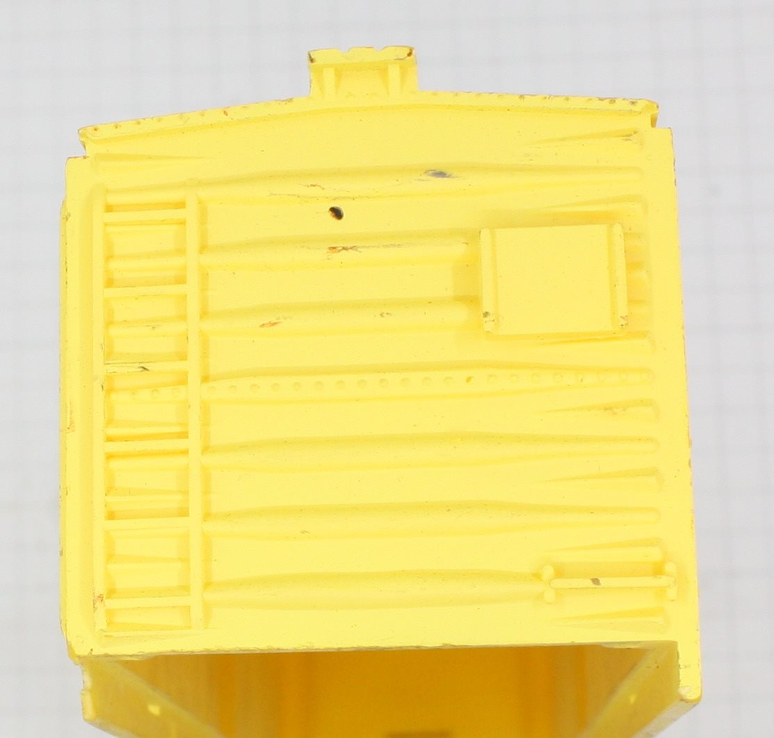 Acme 0810-21 Yellow Boxcar Shell
