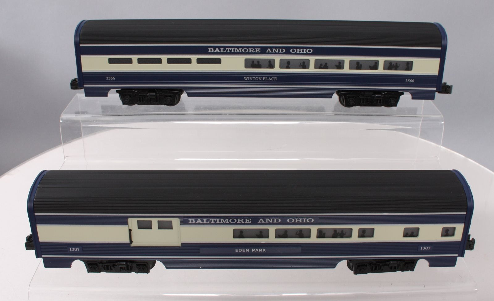 Williams 43030 B&O 60 Ft. Streamline Passenger 2-Pack