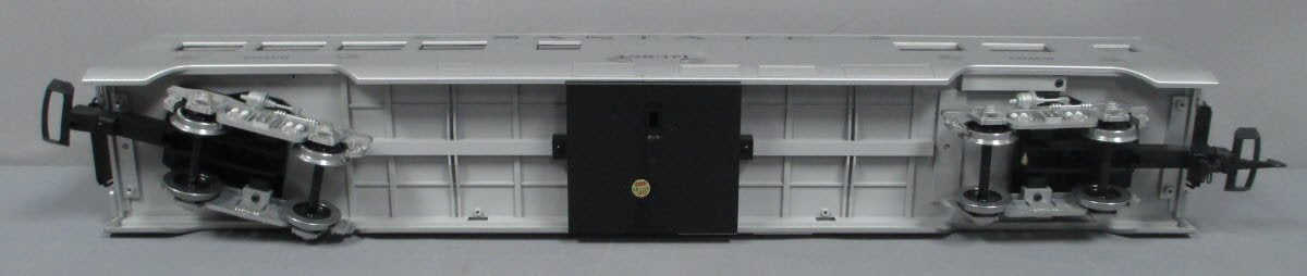 LGB 30580 G Scale Santa Fe Vista Dome Car (Metal Wheels)