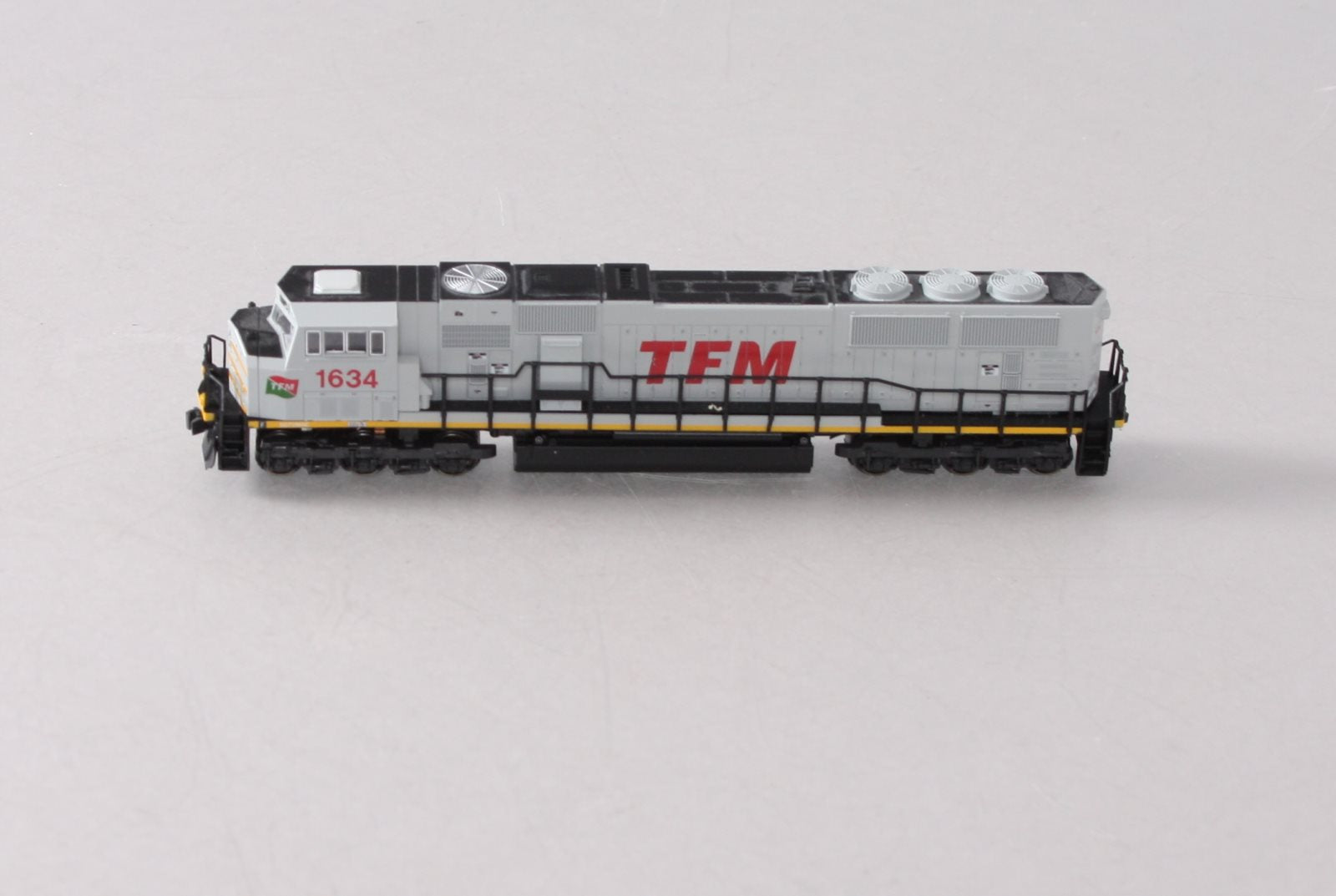Kato 176-6406 N TFM SD70MAC Diesel Locomotive #1634