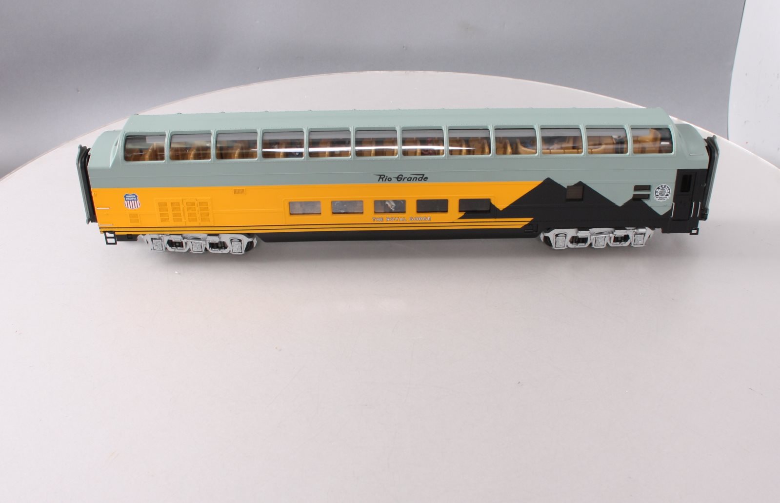 MTH 20-67140 Denver & Rio Grande 70' ABS Full Length Vista Dome Passenger Car
