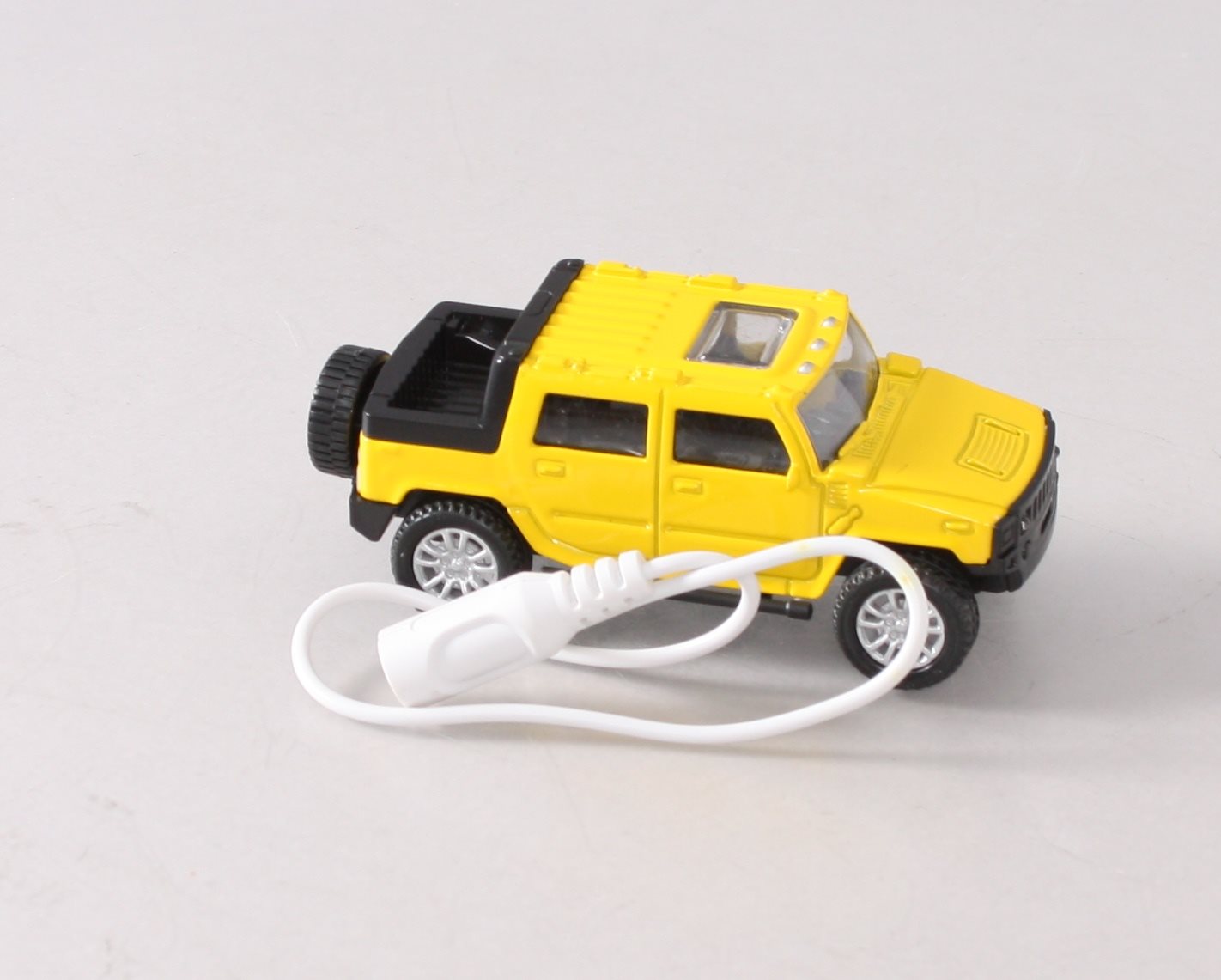 Menards 279-4475 Lighted Diecast SUV Yellow Truck
