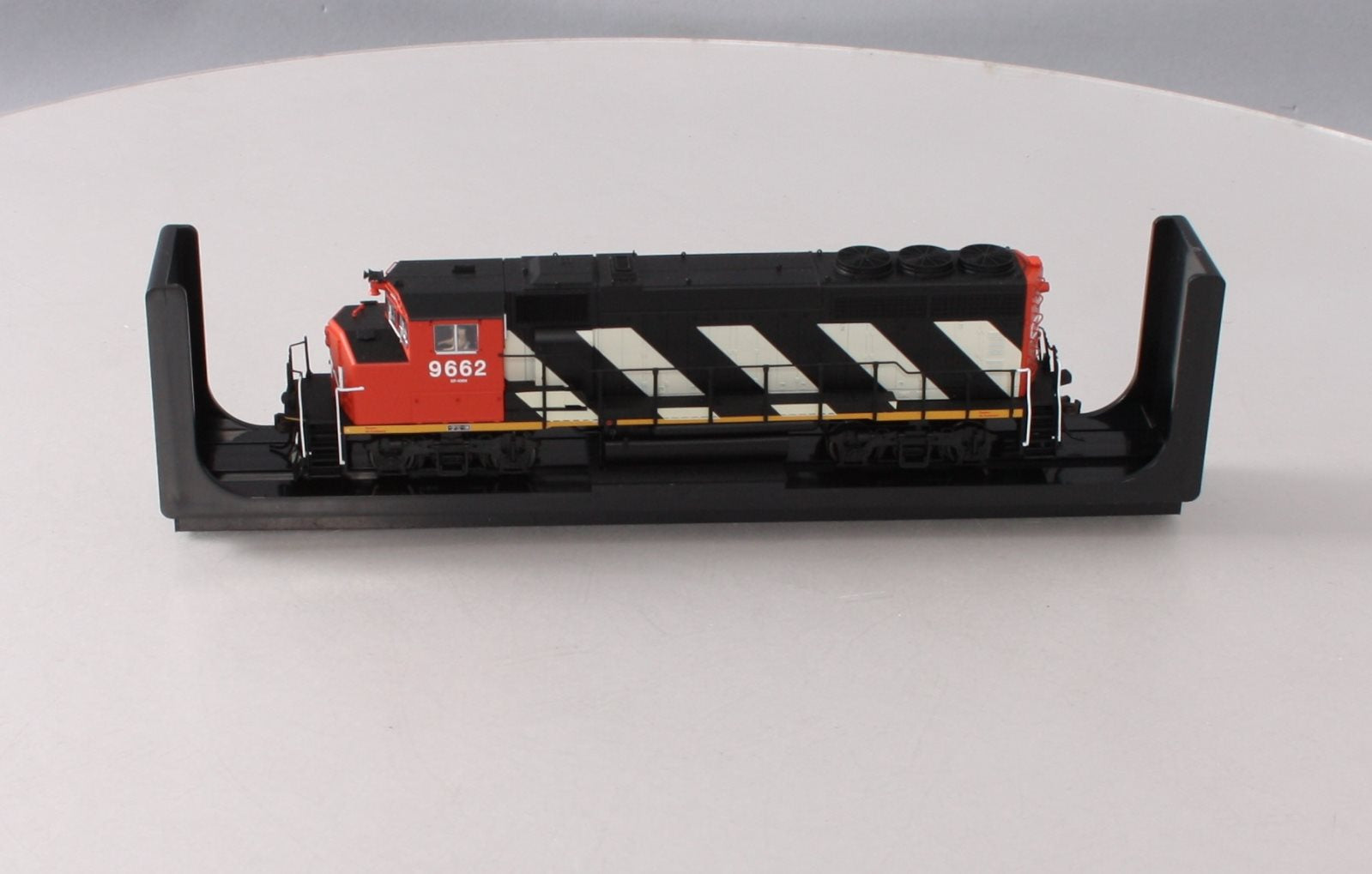 Atlas 10001399 HO Canadian National GMD GP40-2W CN Early Version Diesel #9662