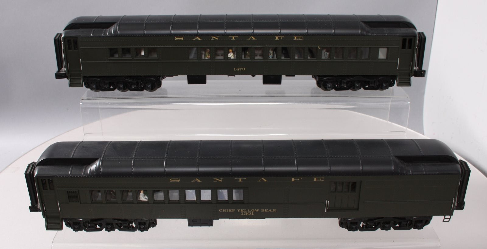 MTH 20-41006 O Santa Fe70' Madison Combine/Diner Set (Set of 2)