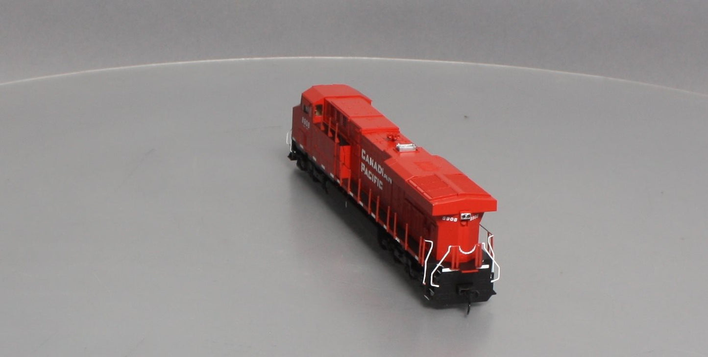 Walthers 910-10155 GE ES44AC DC CP #8908