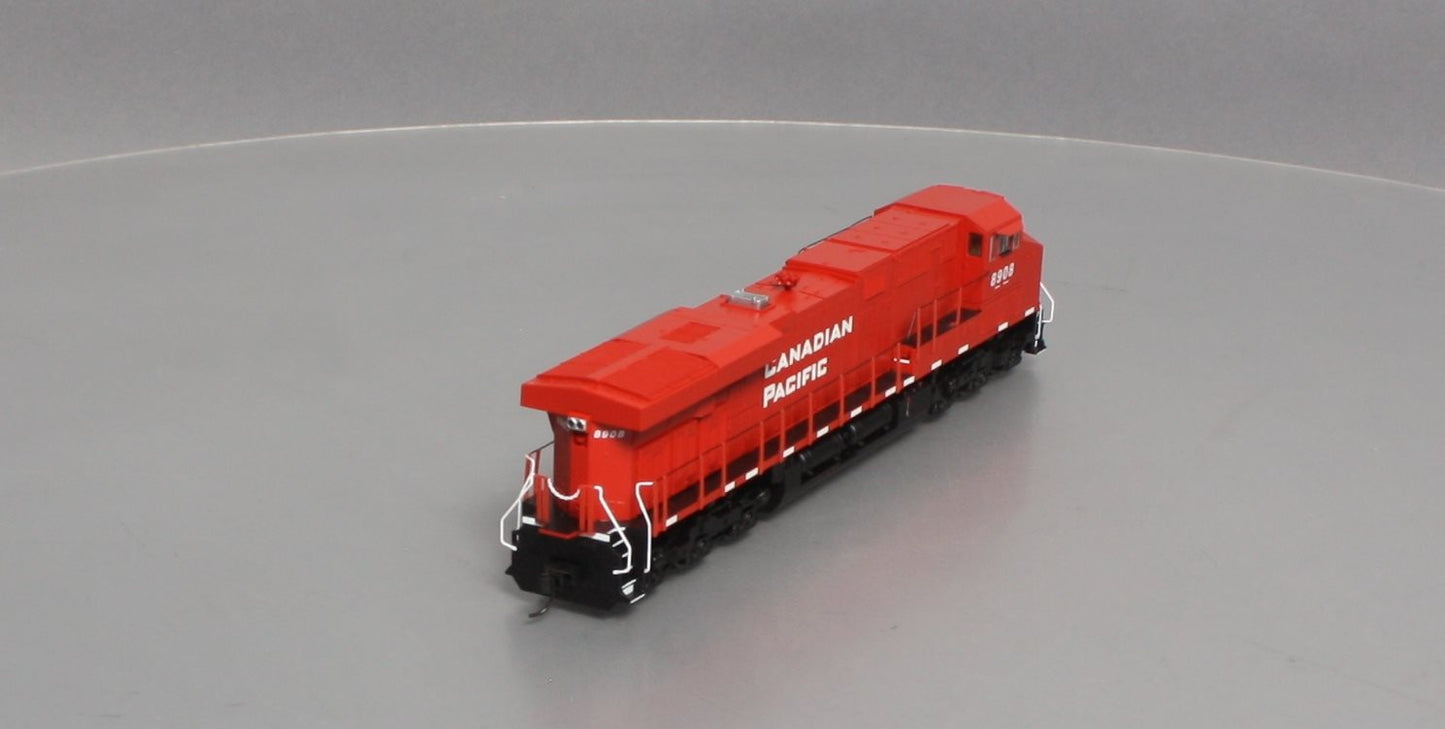 Walthers 910-10155 GE ES44AC DC CP #8908