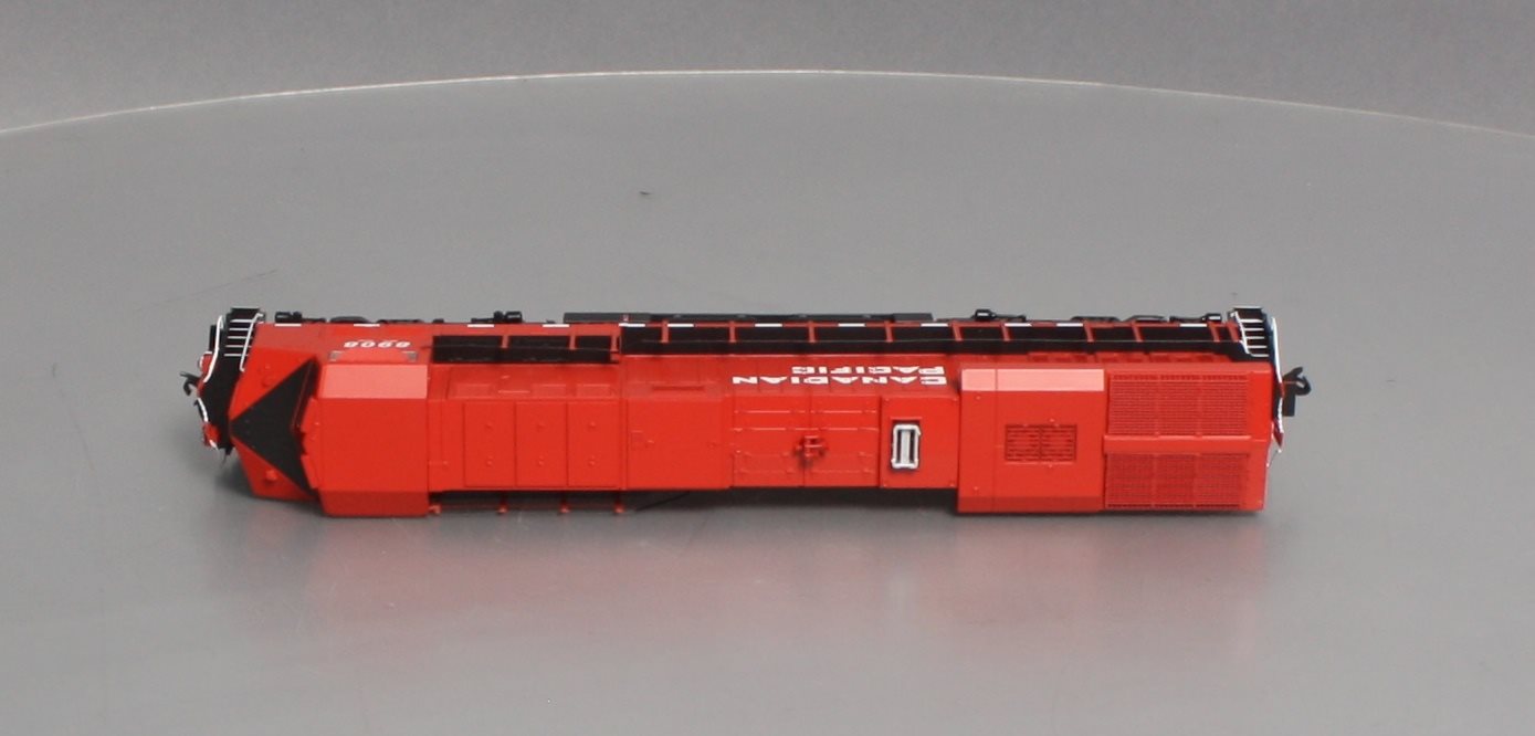 Walthers 910-10155 GE ES44AC DC CP #8908