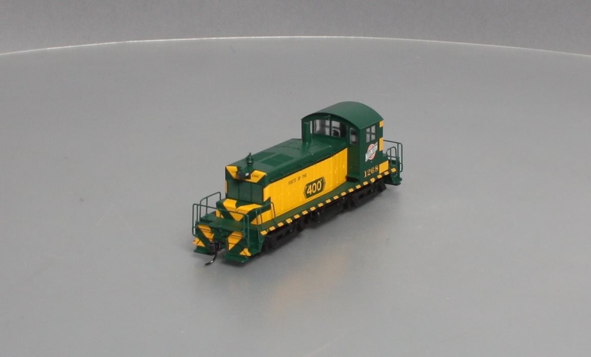 Walthers 910-9226 HO Chicago & North Western™ EMD SW1 Standard DC #1268