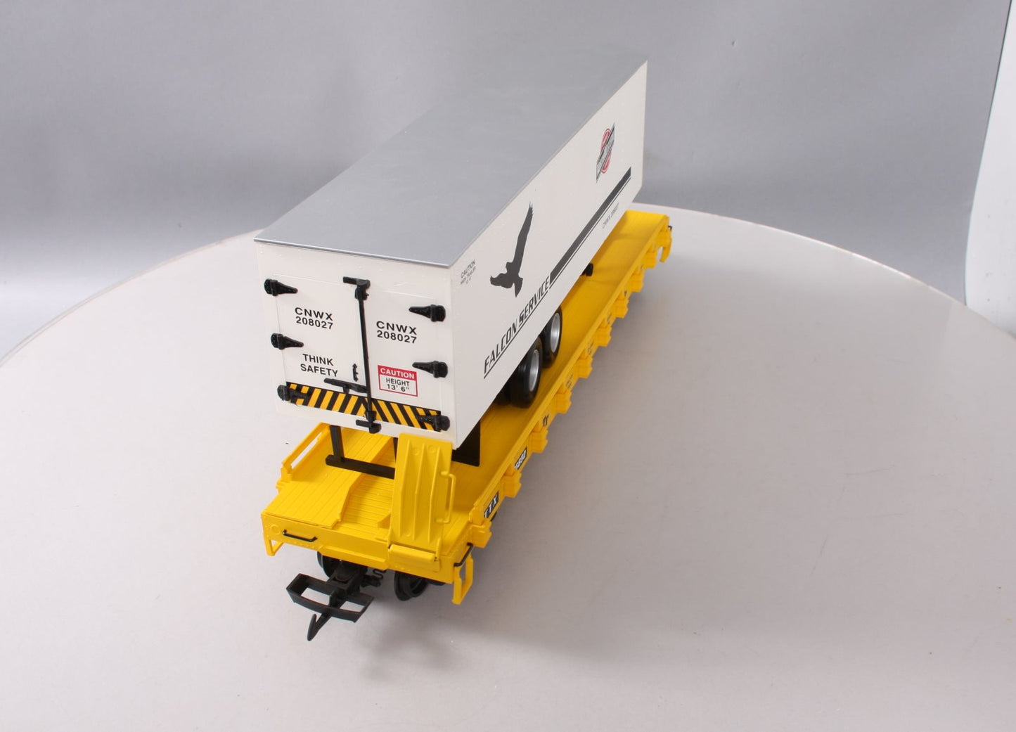 USA Trains R17041 G C&NW Falcon Service Piggyback Flatcar with Trailer