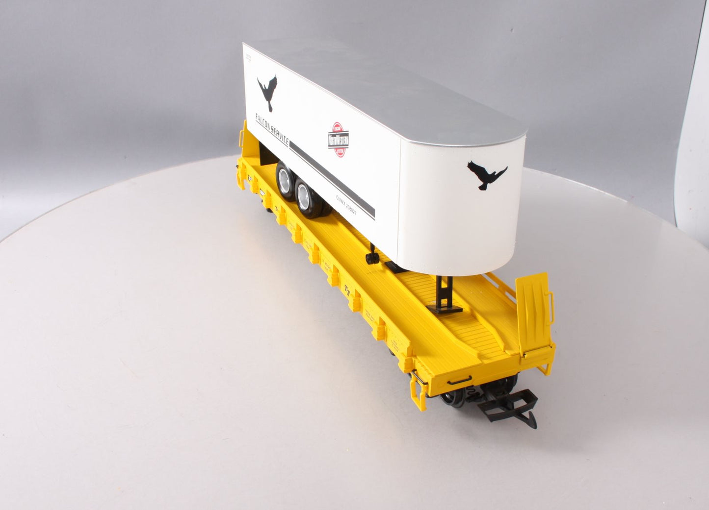 USA Trains R17041 G C&NW Falcon Service Piggyback Flatcar with Trailer