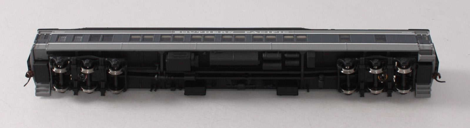 Walthers 932-10009 HO Southern Pacific Heavyweight Pullman 12-1 Passenger Car