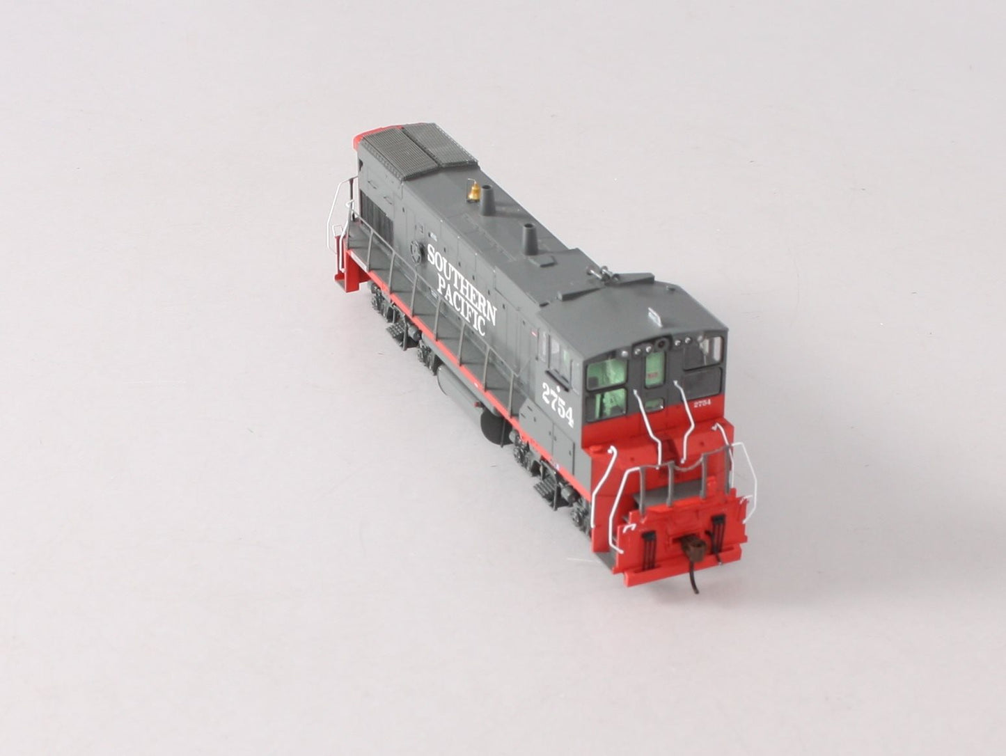 Athearn G66209 HO Southern Pacific MP15-AC Diesel Locomotive w/DCC & Sound #2754