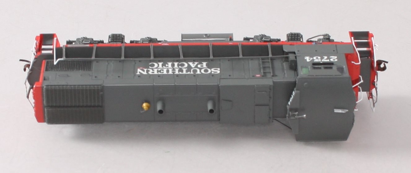 Athearn G66209 HO Southern Pacific MP15-AC Diesel Locomotive w/DCC & Sound #2754