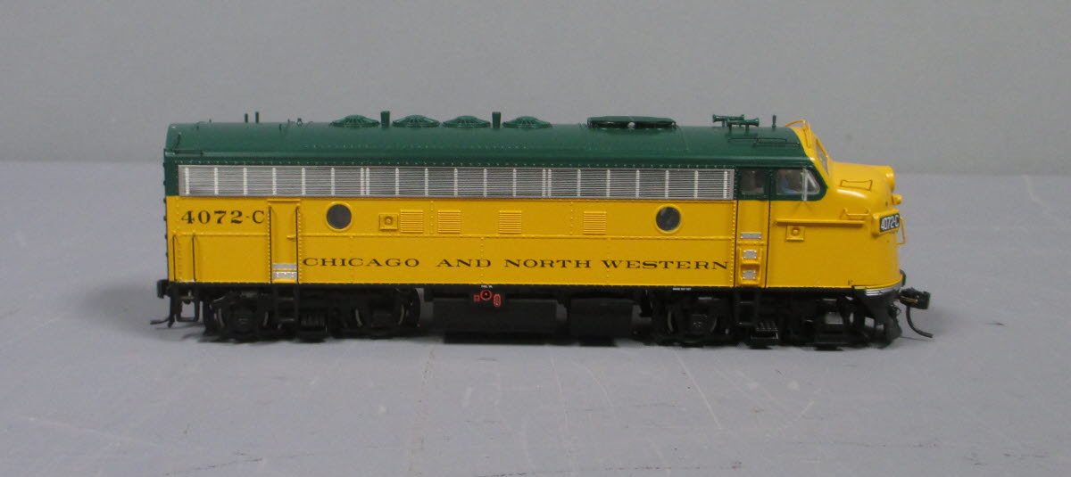 Walthers 920-40694 HO CNW EMD F7A Diesel Locomotive #4072C w/Sound & DCC
