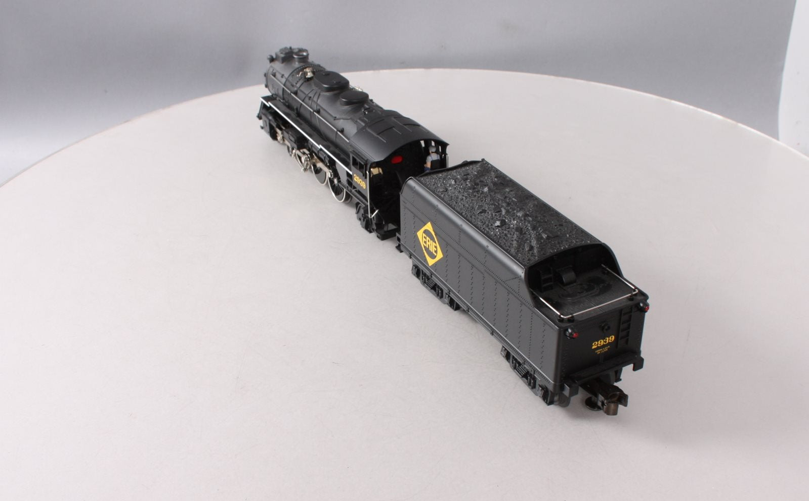 Lionel 6-38639 O Gauge Erie 4-6-2 Pacific Steam Locomotive & Tender #2939