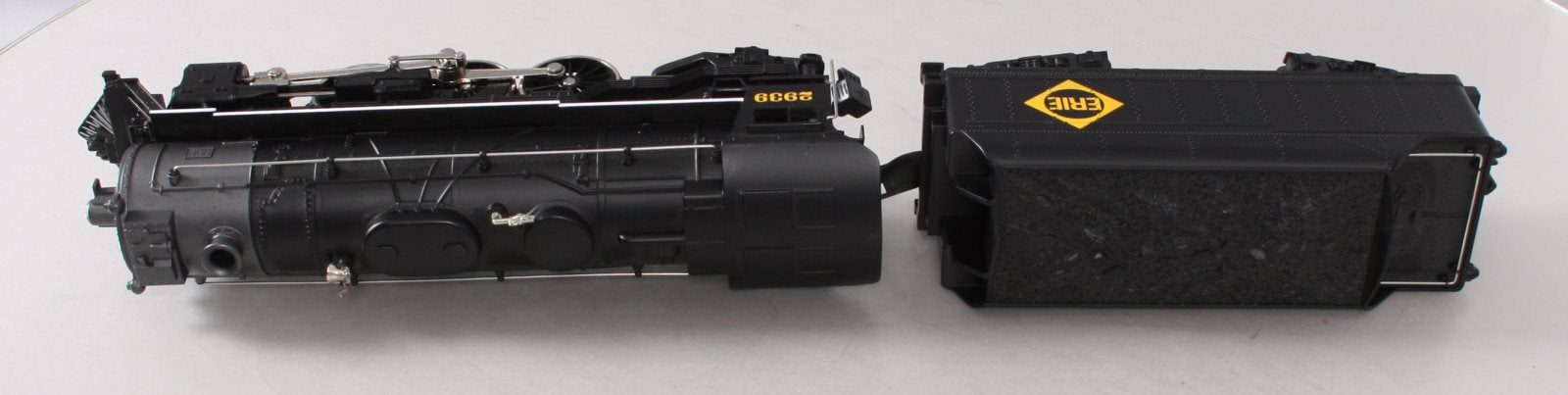 Lionel 6-38639 O Gauge Erie 4-6-2 Pacific Steam Locomotive & Tender #2939