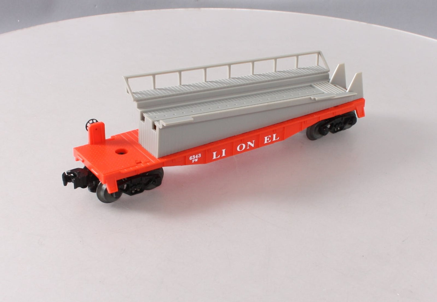Lionel 6-19450 O Gauge PWC Barrel Ramp Car #6343