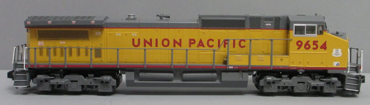Lionel 1933273 O Union Pacific C44-9W Dummy Diesel Locomotive #9654