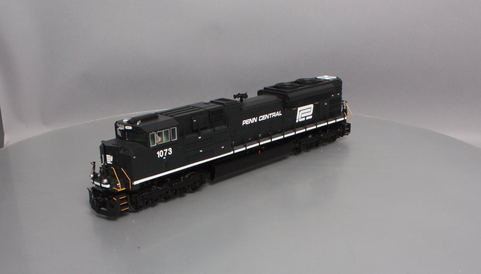 MTH 20-20268-1 O Gauge Penn Central SD70ACe Diesel Engine w/PS 3.0 #1073