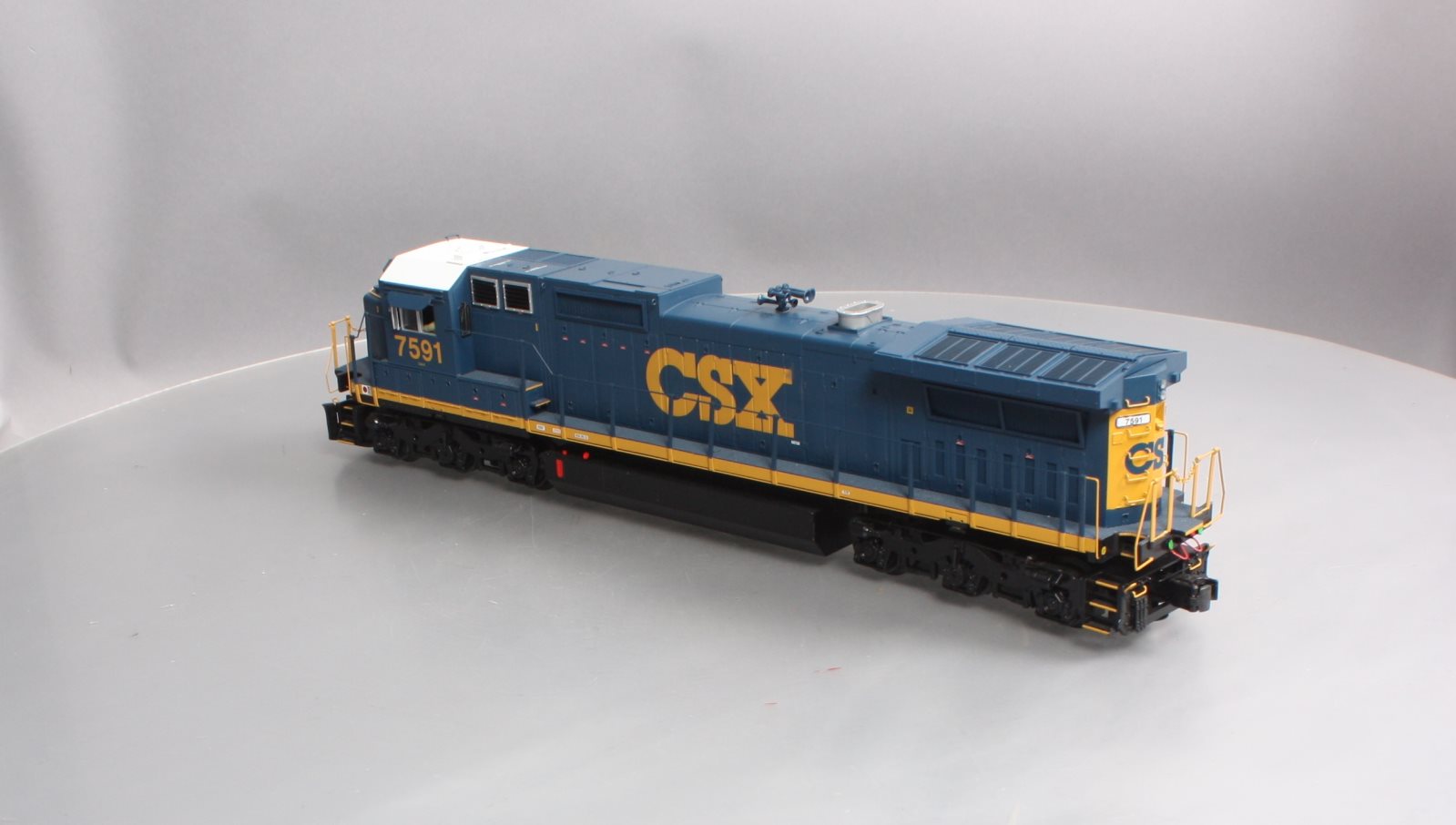 MTH 20-2948-3 CSX Dash-8 Narrow Nose Non-Powered Diesel Engine #7591