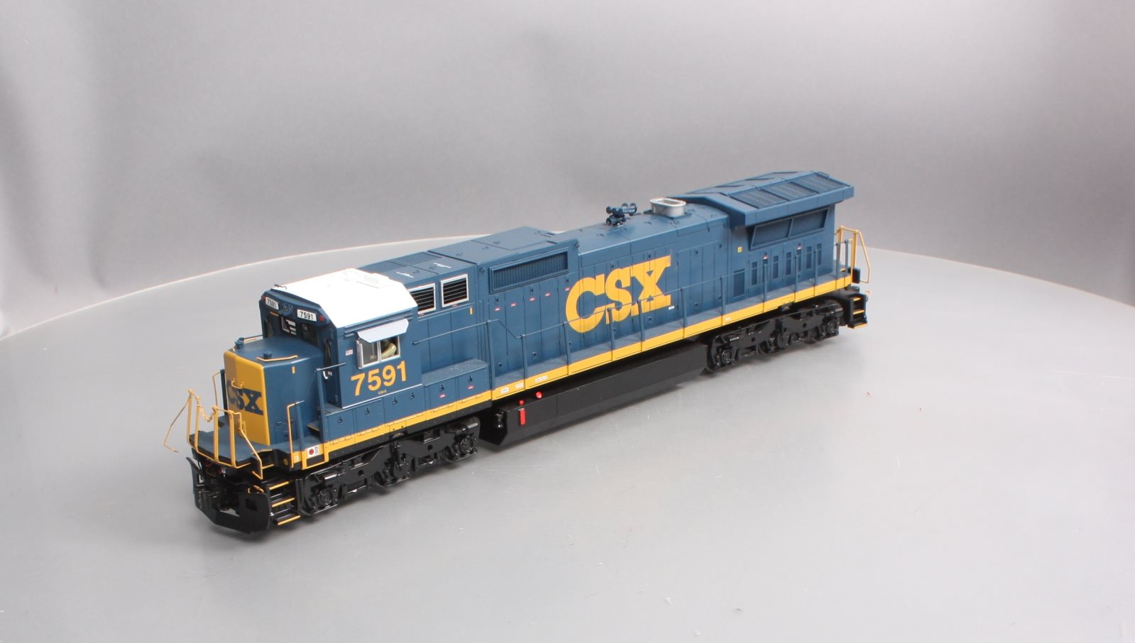MTH 20-2948-3 CSX Dash-8 Narrow Nose Non-Powered Diesel Engine #7591