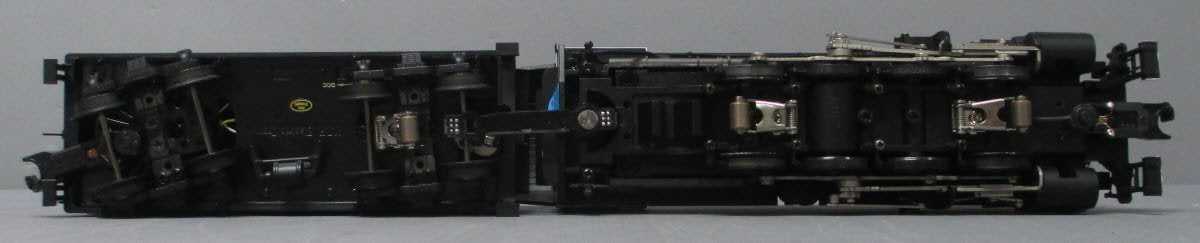MTH 20-3704-1 O Nickel Plate Road 0-8-0 USRA Steam Engine #272