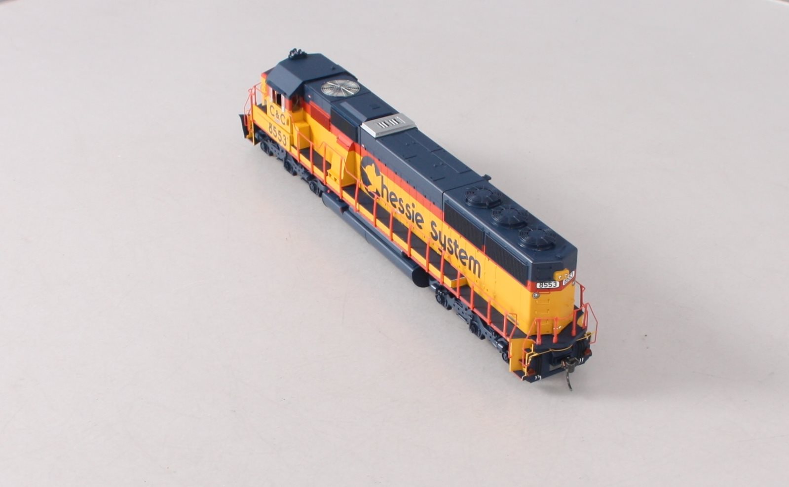 Athearn 86900 HO CSX/Chessie Patched RTR SD50 Diesel Locomotive #8553