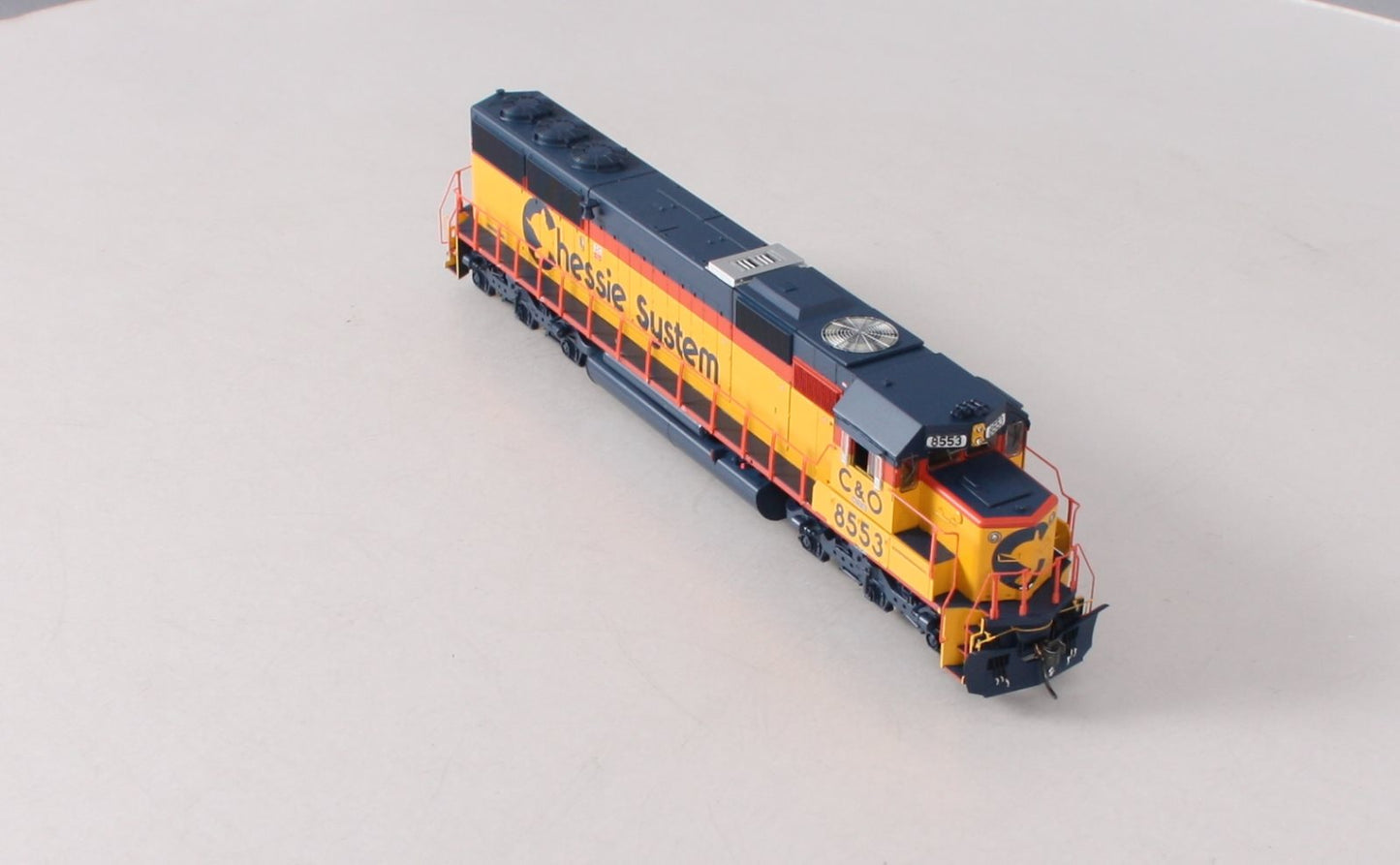 Athearn 86900 HO CSX/Chessie Patched RTR SD50 Diesel Locomotive #8553