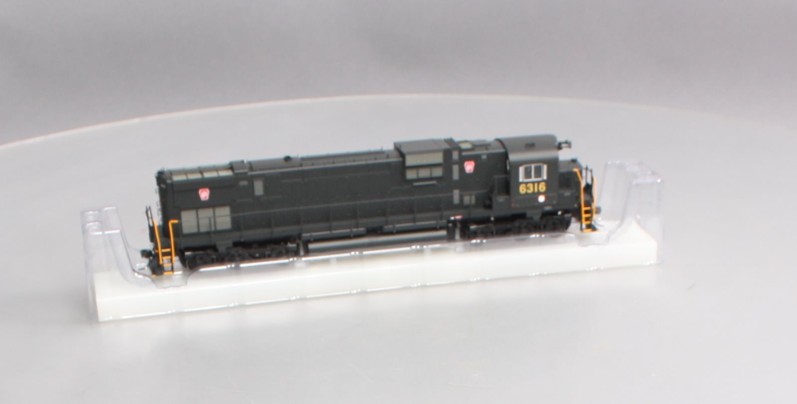 Bowser 23795 Bowser Alco C630 w/Tri-Mount Trucks - Standard DC - Executive Line