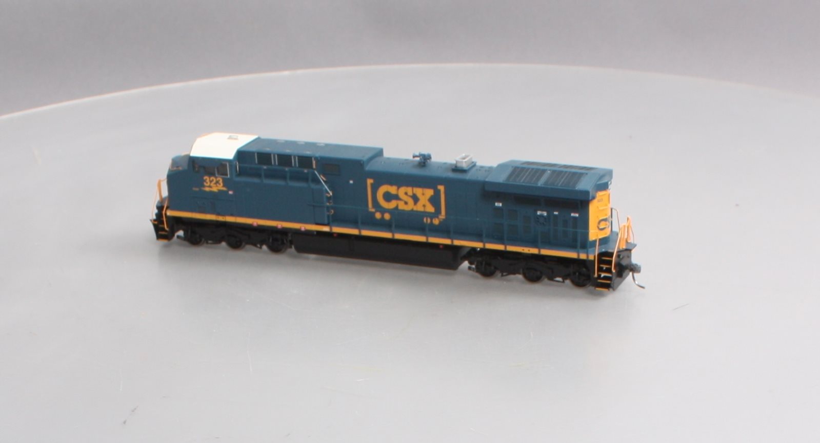 Athearn 77699 HO RTR AC4400, CSX #323